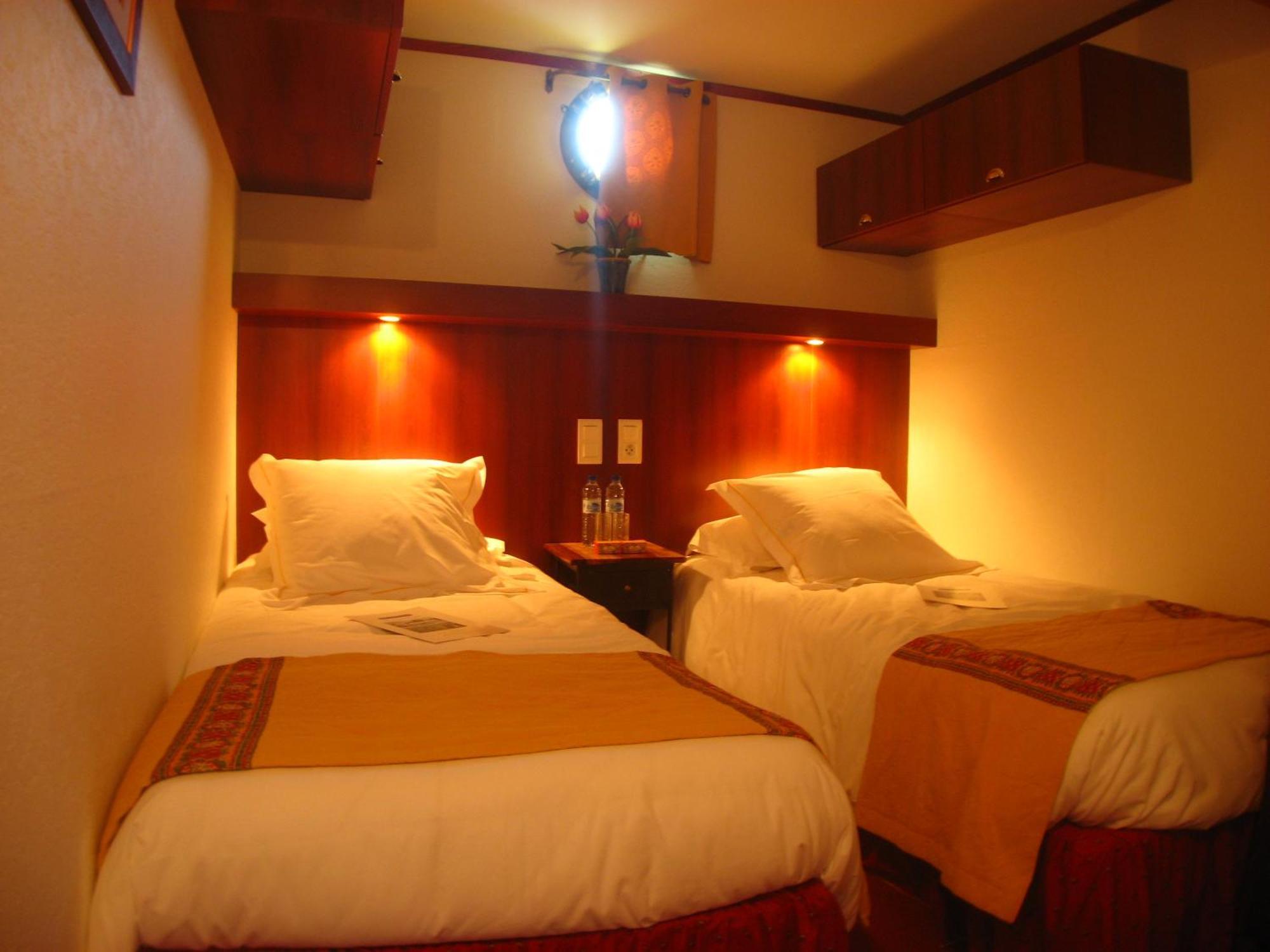 Bateau Le Phenicien Hotel Aigues-Mortes Exterior foto