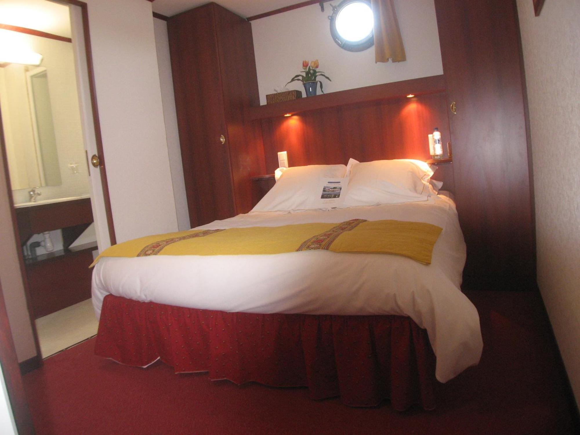 Bateau Le Phenicien Hotel Aigues-Mortes Exterior foto